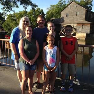 Meet your Posher, Connie